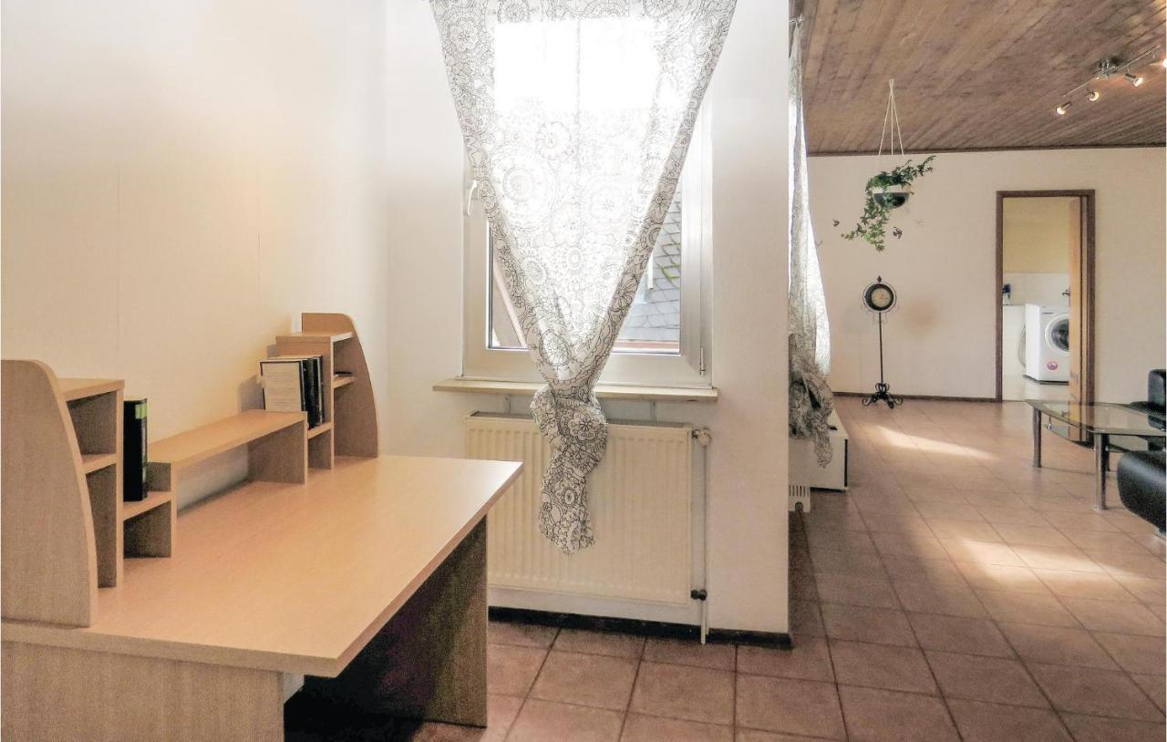 Gorgeous Apartment In Lahnstein With Kitchen Bagian luar foto